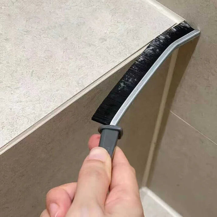 Kovaharjainen harja puhdistukseen